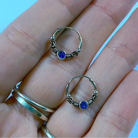 Vintage Jewelry - Vintage Y2K Blue Sapphire Silver Hoop Earrings